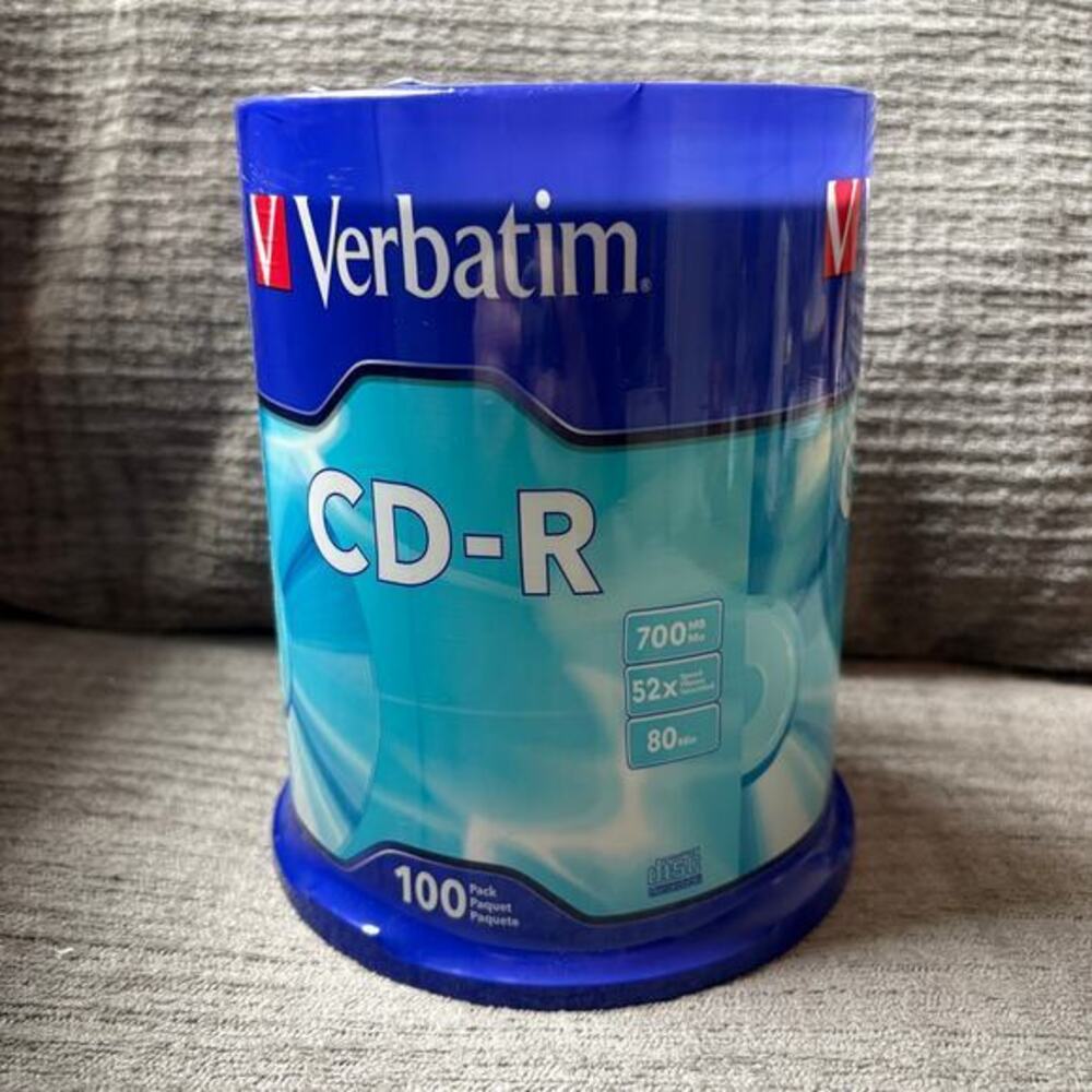 NIB Verbatim 100 Pack CD-Rs 700 MBs 80 Min Recording Time 52x Speed